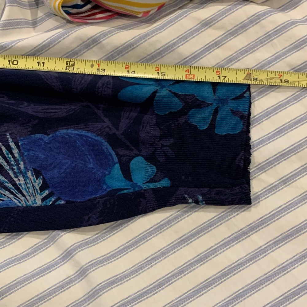 Chico’s sweater - Picture 6 of 7